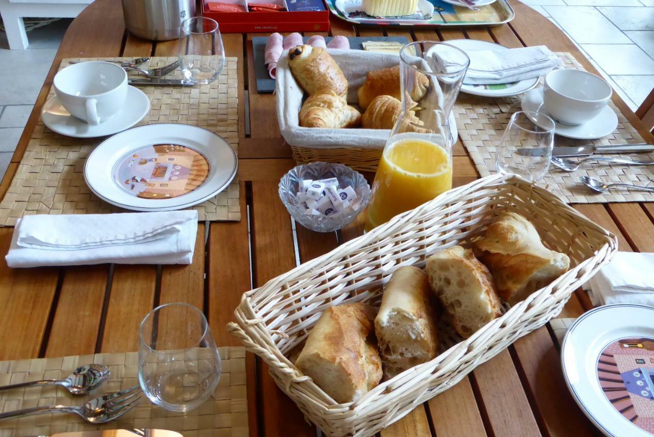 Une Chambre A Neuilly Guest House Екстер'єр фото